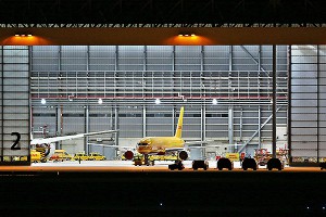 Пьяная семья пошутила о бомбе в самолете Пьяная семья пошутила о бомбе в самолете