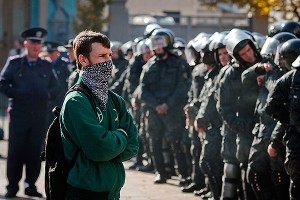 Рада оградилась от народа милицией Рада оградилась от народа милицией