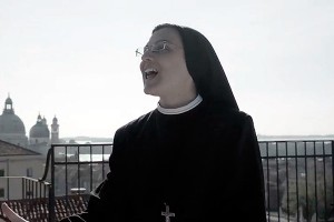 Монахиня перепела скандальный хит Мадонны Монахиня перепела скандальный хит Мадонны