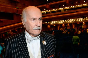 Зельдин отмечает 100-летний юбилей на сцене Зельдин отмечает 100-летний юбилей на сцене