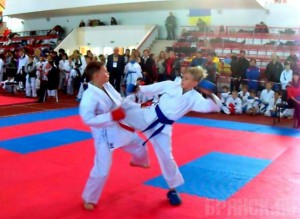 Юные брянские каратисты привезли из Гомеля 13 наград