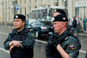 "Стреляющий" кортеж задержали в ЗАГСе "Стреляющий" кортеж задержали в ЗАГСе