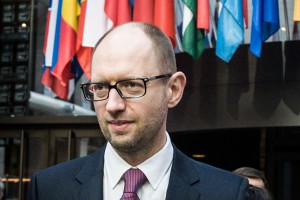 Яценюк остается премьером Украины Яценюк остается премьером Украины