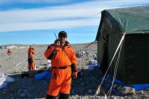 Китай строит аэродром в Антарктиде Китай строит аэродром в Антарктиде