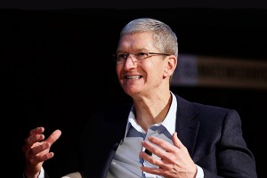 Глава Apple спит с мужчинами Глава Apple спит с мужчинами