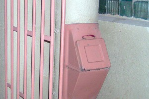 Мужчина при пожаре застрял в мусоропроводе Мужчина при пожаре застрял в мусоропроводе