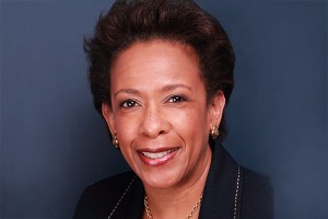 Минюст США впервые возглавит афроамериканка Минюст США впервые возглавит афроамериканка