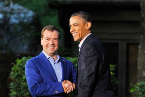 Медведев пообщался с Обамой Медведев пообщался с Обамой