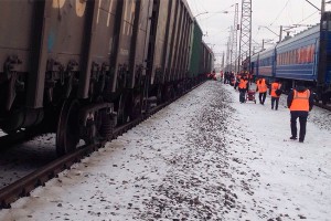 Поезд сошел с рельсов под Омском Поезд сошел с рельсов под Омском