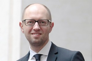 Яценюк пригласит в правительство иностранца Яценюк пригласит в правительство иностранца