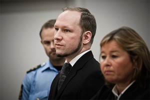 Надзиратели Брейвика: Он манипулирует нами Надзиратели Брейвика: Он манипулирует нами