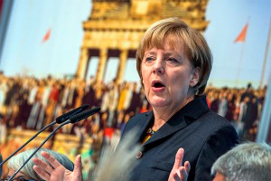 Меркель ждет шанса поговорить с Путиным Меркель ждет шанса поговорить с Путиным