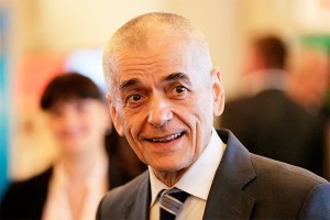 Онищенко посоветовал Обаме грызть семечки Онищенко посоветовал Обаме грызть семечки