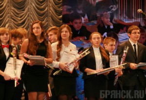В Брянске 150 человек будут получать муниципальные стипендии