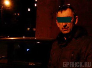 В Брянске таксист сел за руль, употребив марихуану и героин Задержанный