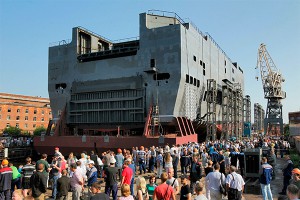 Второй "Мистраль" спущен на воду во Франции Второй "Мистраль" спущен на воду во Франции