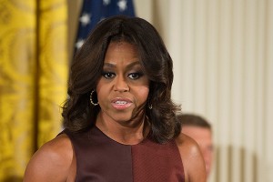 Школьники США отплевываются от еды Обамы Школьники США отплевываются от еды Обамы