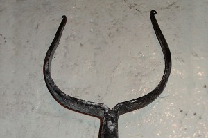 Женщина задушила возлюбленного ухватом Женщина задушила возлюбленного ухватом