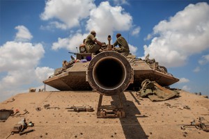 Пентагон оправдался за танки у границ России Пентагон оправдался за танки у границ России