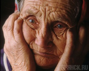 Брянская пенсионерка отдала преступникам 140 тысяч рублей