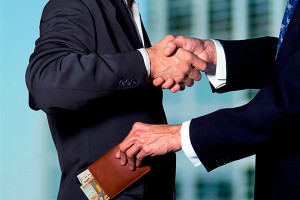 Мошенники продавали недвижимость мертвых Мошенники продавали недвижимость мертвых