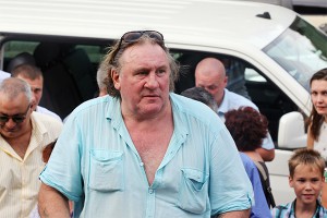 Жерар Депардье убил и съел двух львов Жерар Депардье убил и съел двух львов