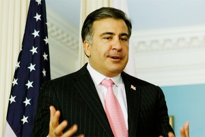 Саакашвили готовится напасть на Грузию Саакашвили готовится напасть на Грузию