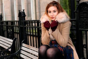 Бомж-джентльмен помог студентке деньгами Бомж-джентльмен помог студентке деньгами