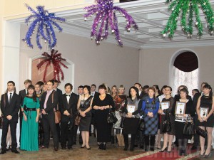 Молодые активные брянцы соберутся на новогодний раут