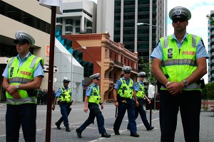 Мать подозревают в убийстве восьми детей Мать подозревают в убийстве восьми детей