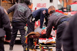 В Бруклине темнокожий убил двух полицейских В Бруклине темнокожий убил двух полицейских