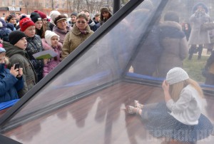 В Брянске вандалы оскверняют Памятник пропавшим детям