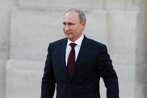 Путин подарил мальчику хоккейную форму Путин подарил мальчику хоккейную форму