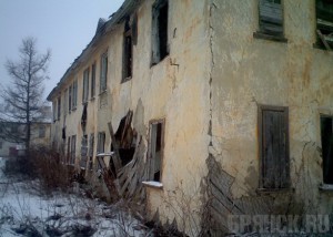 Чиновники: в ближайшее время будет расселено 86 аварийных домов