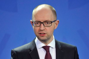 Яценюк отправляет Раду в армию Яценюк отправляет Раду в армию