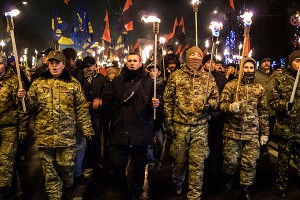 "Правый сектор" готовит "коктейли Молотова" "Правый сектор" готовит "коктейли Молотова"
