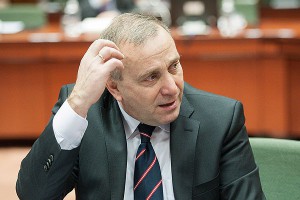 Лавров рассказал о кощунстве Польши Лавров рассказал о кощунстве Польши
