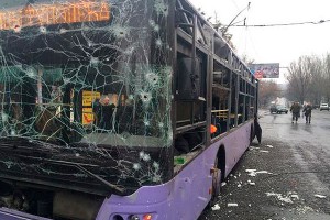 Очевидцы о взрыве остановки в Донецке Очевидцы о взрыве остановки в Донецке