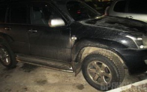 В Брянске 14-летний школьник сбил девушку на машине отца