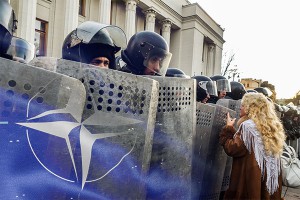 Чьи интересы отстаивает Киев на Украине Чьи интересы отстаивает Киев на Украине