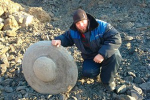 В России нашли окаменевшее НЛО В России нашли окаменевшее НЛО