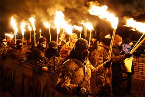 В Киеве штурмуют администрацию президента В Киеве штурмуют администрацию президента