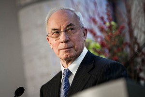 Азаров рассказал о покушении Азаров рассказал о покушении