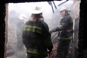 Силовики взорвали химзавод в Донецке Силовики взорвали химзавод в Донецке