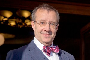 Президент Эстонии прервал интервью в прямом эфире Президент Эстонии прервал интервью в прямом эфире