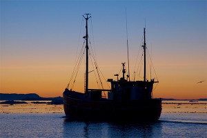 Рыбаки спасли дрейфовавших россиян Рыбаки спасли дрейфовавших россиян