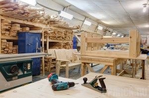 Брянский уголовник украл из столярного цеха электродвигатели