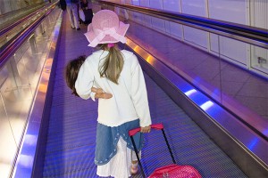 Третьеклассница одна полетела в Германию Третьеклассница одна полетела в Германию