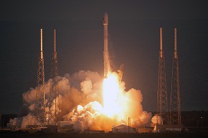 NASA запустило ракету с третьей попытки NASA запустило ракету с третьей попытки