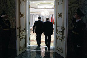 Журналисты падали в обморок на переговорах Журналисты падали в обморок на переговорах